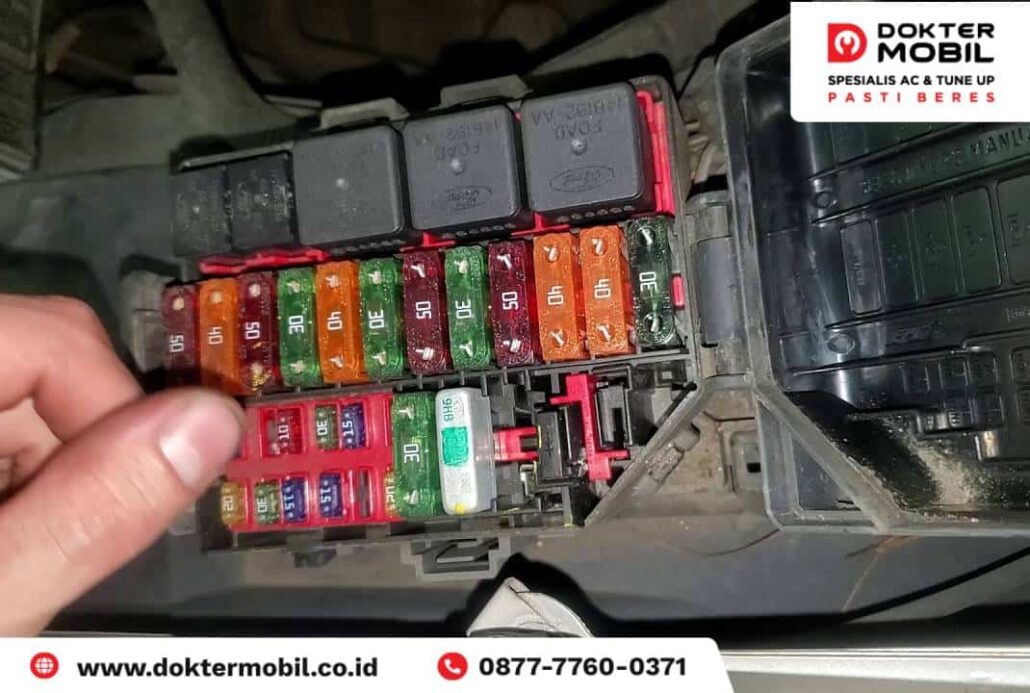 5 Jenis Kerusakan Relay AC Mobil Avanza