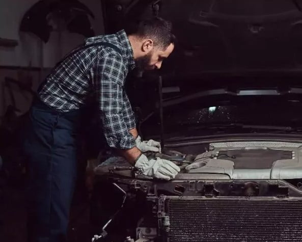 Apakah Mesin Mobil Perlu Dipanaskan