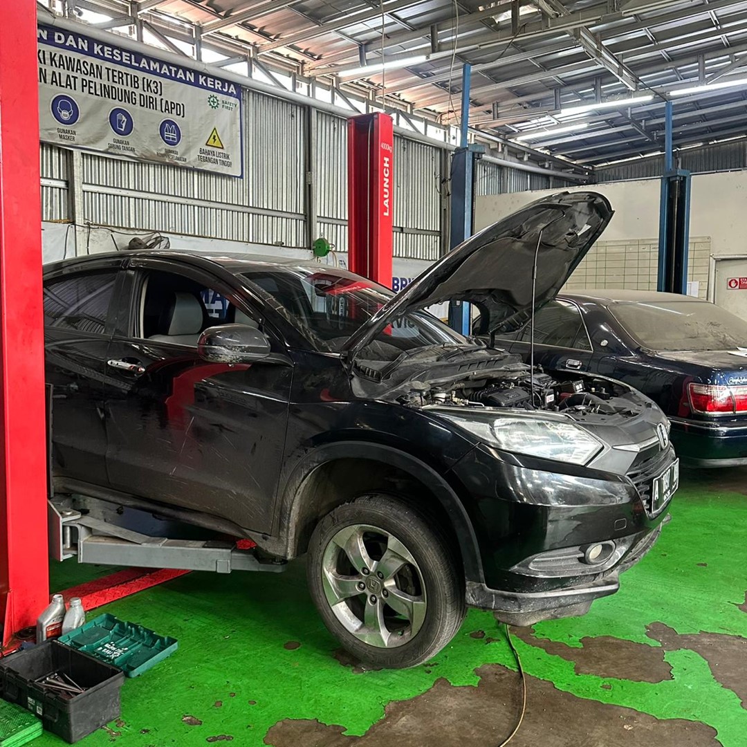 Kinerja Mesin Halus lewat Jasa Tune Up Mobil Serena Cibinong Terbaik