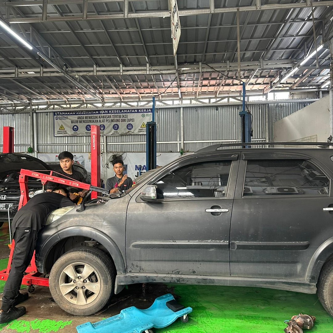 Perbaiki Kenyamanan di Bengkel Kaki Kaki Mobil Camry Cibinong Handal 1 Perbaiki Kenyamanan di Bengkel Kaki Kaki Mobil Camry Cibinong Handal